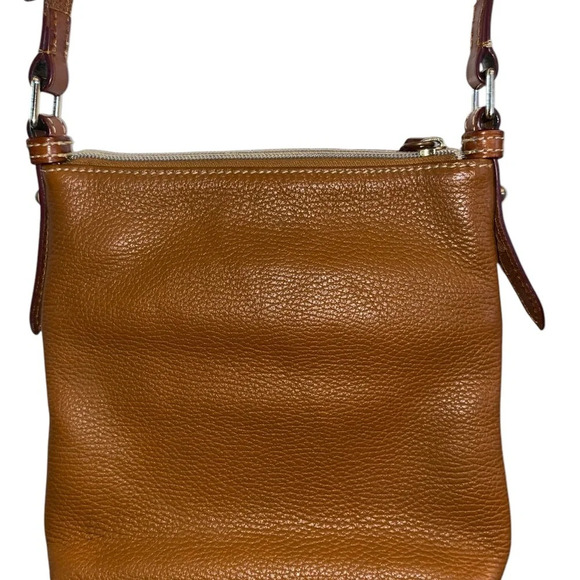 Dooney & Bourke caramel brown pebbled leather Dillon lettercarrier crossbody bag - Picture 4 of 15